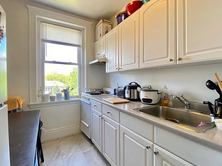 108 Warren St #24 — Photo 19