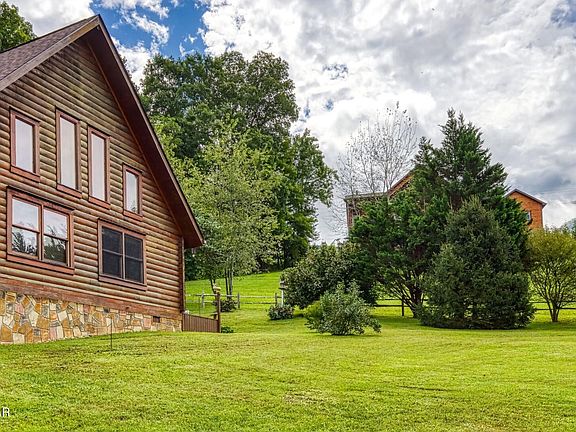 3rd image of 3230 Big Cove Ct