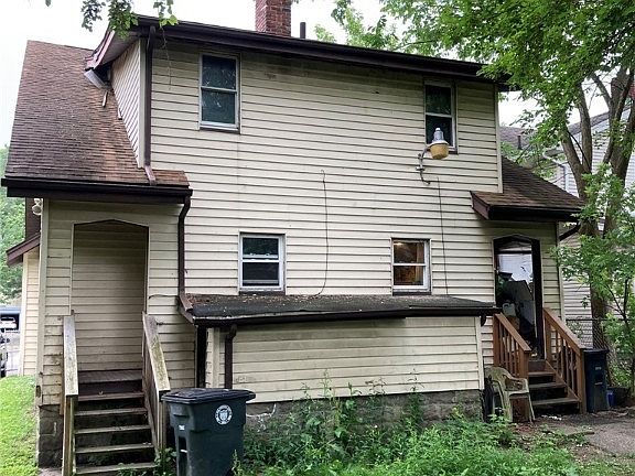 4th image of 51 E Mapledale Ave