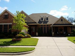 8201 Holly Hock Dr, Arlington, TX 76001