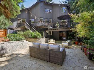 128 SW 208th St, Normandy Park, WA 98166