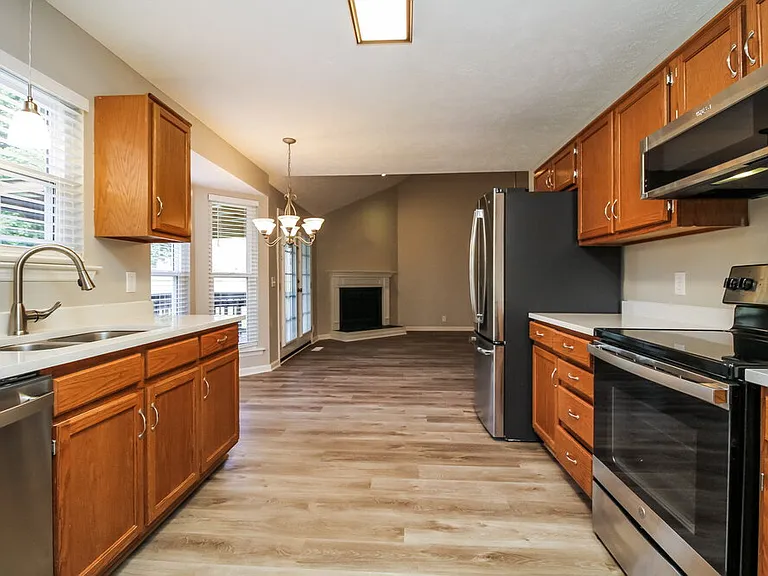 3705 Nate Cv — Photo 7