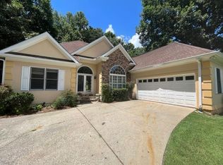 2060 Ivy Ln, Cumming, GA 30041