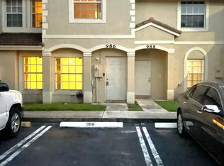 986 Summit Lake Dr, West Palm Beach, FL 33406