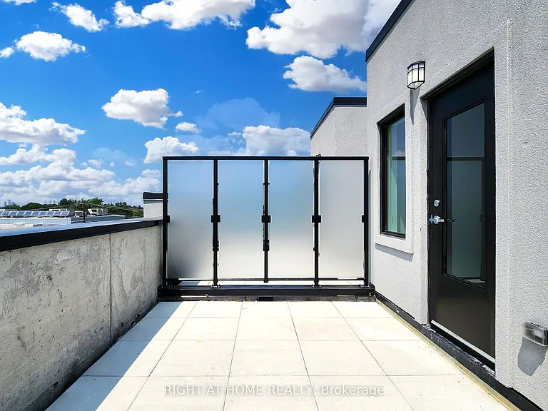851 Sheppard Ave W #30 — Photo 26