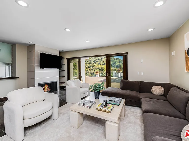 11470 Dona Evita Dr — Photo 14