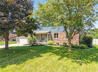 1914 Beckert Dr, Piqua, OH 45356