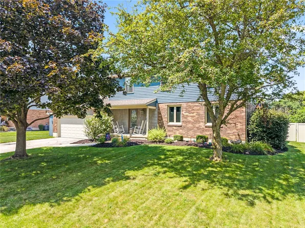 1914 Beckert Dr, Piqua, OH 45356
