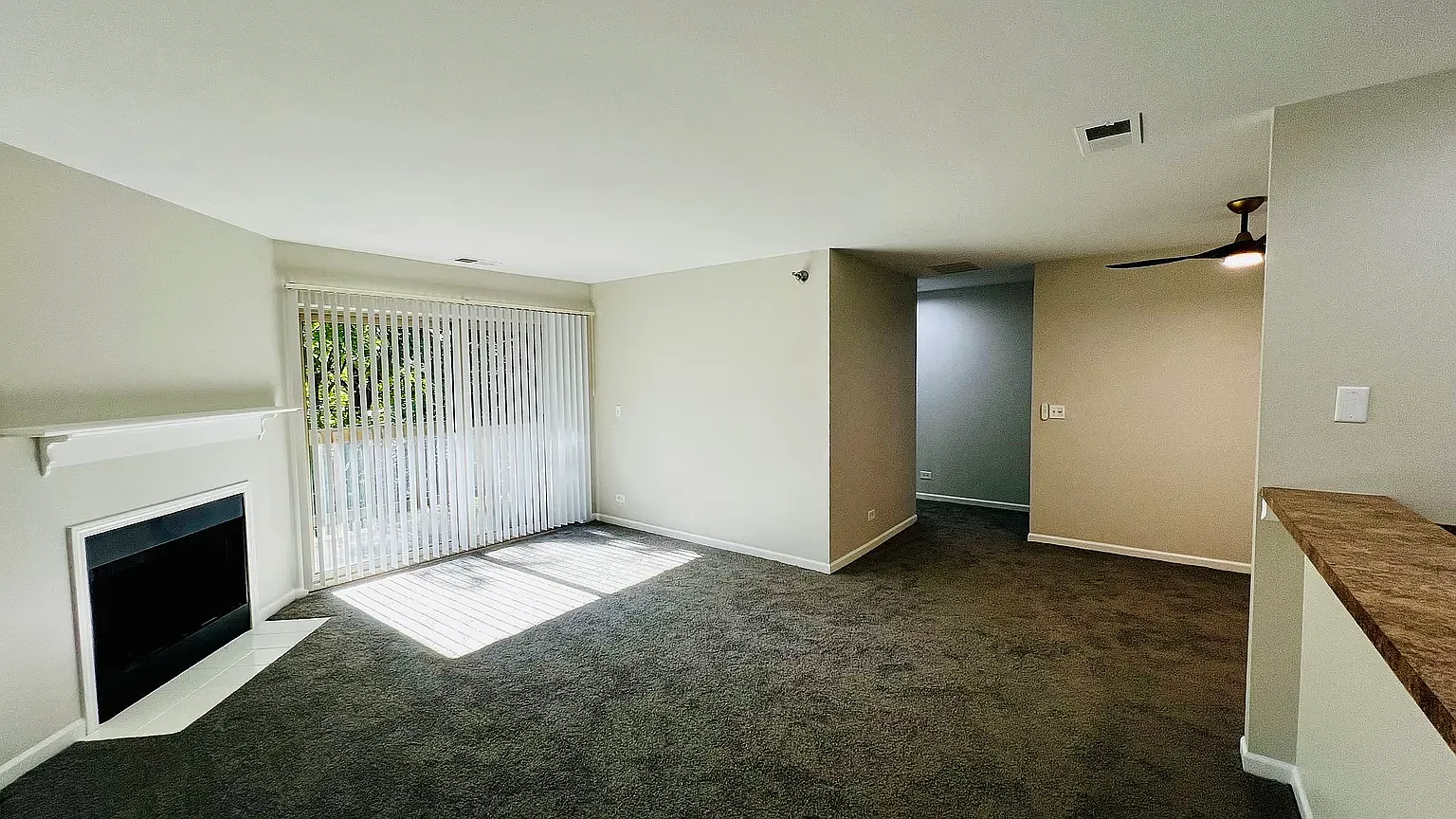 2 bed, 969 sqft, $1,995 — Photo 3