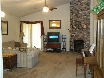 2nd image of 874 Cedar Canyon Cir