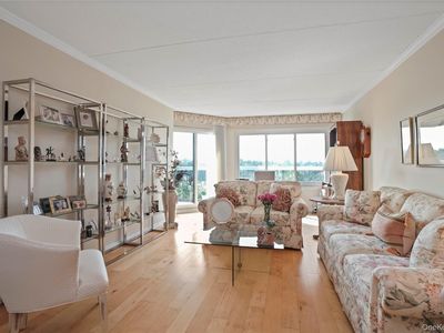 500 High Point Drive #708, Hartsdale, NY, 10530