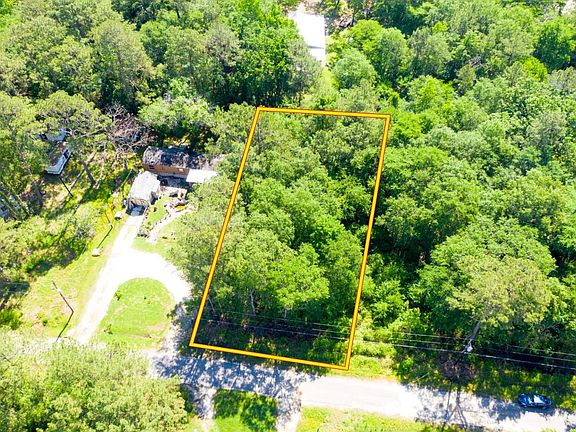 3rd image of 17 Anglers Dr