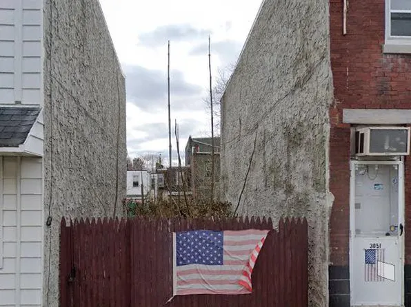 3053 Collins St, Philadelphia, PA 19134