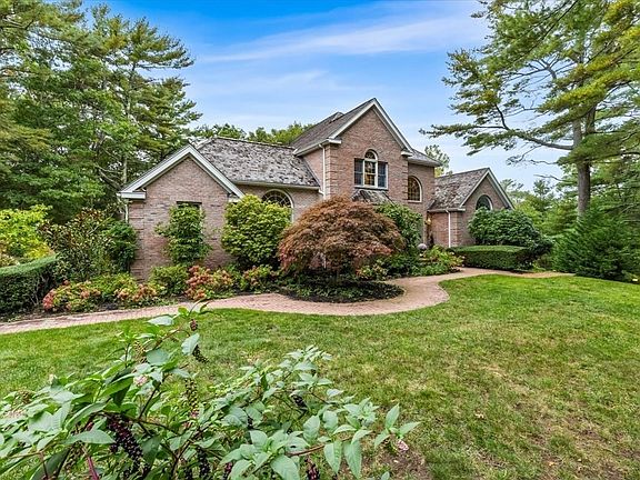4th image of 7 Hibiscus Ln