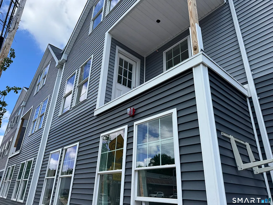 1085-4 Whalley Ave #4