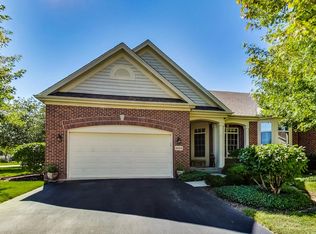 3902 Honeymoon Rdg, Lake In The Hills, IL 60156