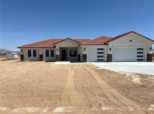 14985 Gayhead Rd, Apple Valley, CA 92307