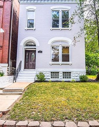 2nd image of 2254 S Jefferson Ave