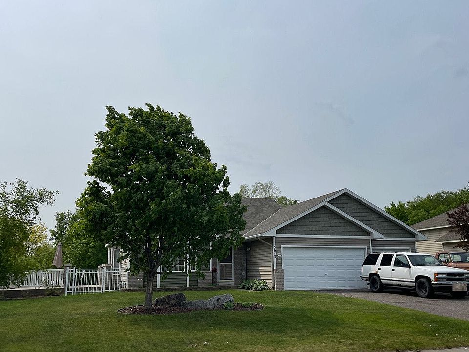 2nd image of 5613 Kahler Dr NE