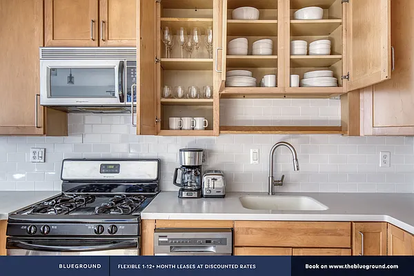 Rented by The Blueground | media 11