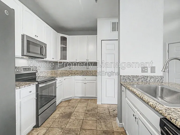 3872 S Dallas St #308 — Photo 8
