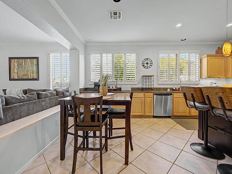 1622 W Nighthawk Way — Photo 18