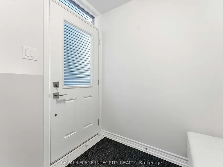 625 Paakanaak Ave #B — Photo 4