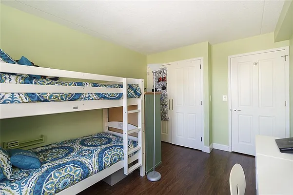 Sold by R New York | media 8