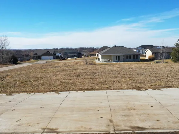 6 Heather St, Syracuse, NE 68446