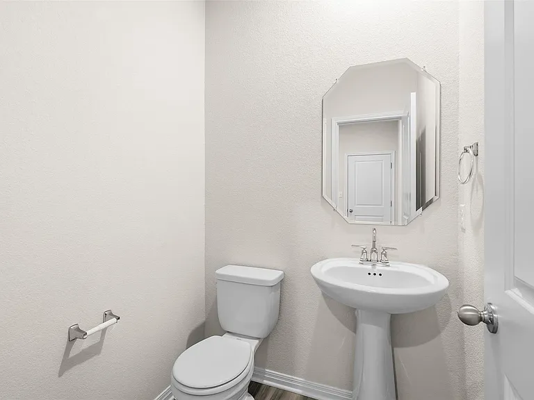 520 Loriner Way — Photo 12