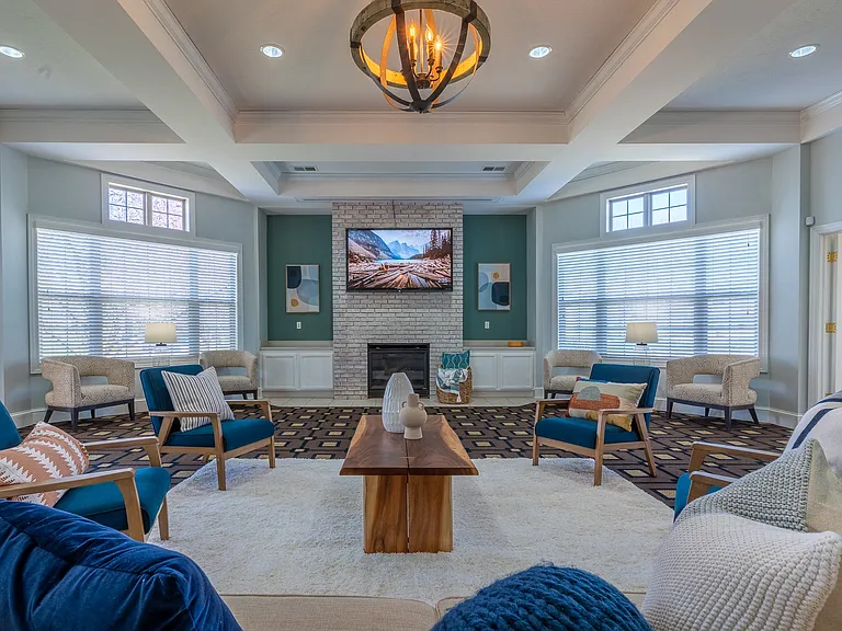 Creekside at Meadowbrook Apartments — Photo 16