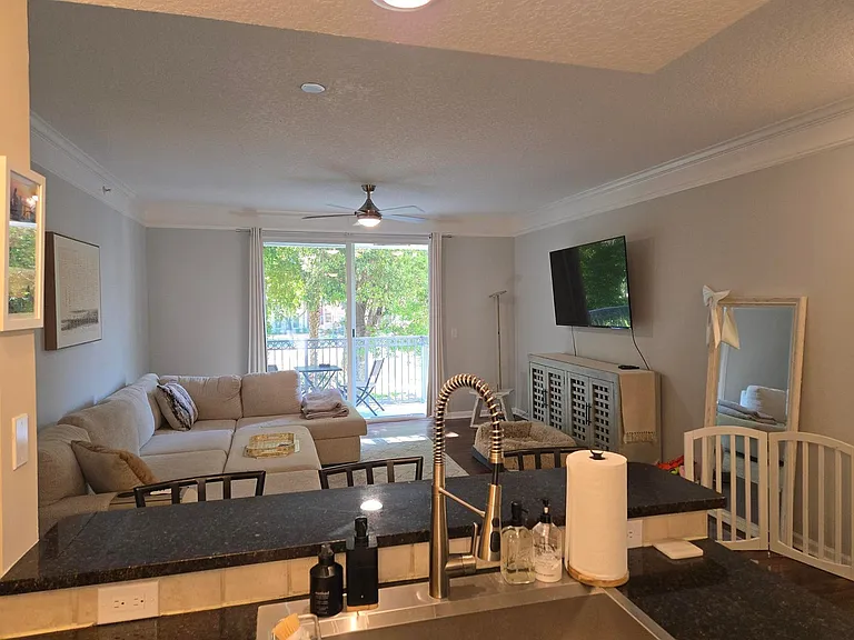 2024 Alta Meadows Ln — Photo 11