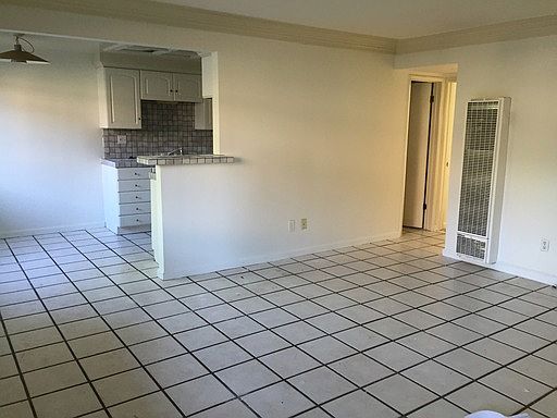 1st image of 685 E Washington Blvd APT 6