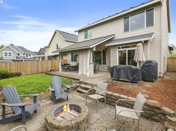 2529 N Roger Smith Dr, Newberg, OR 97132