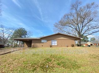 2897 Kenneth St, Memphis, TN 38128