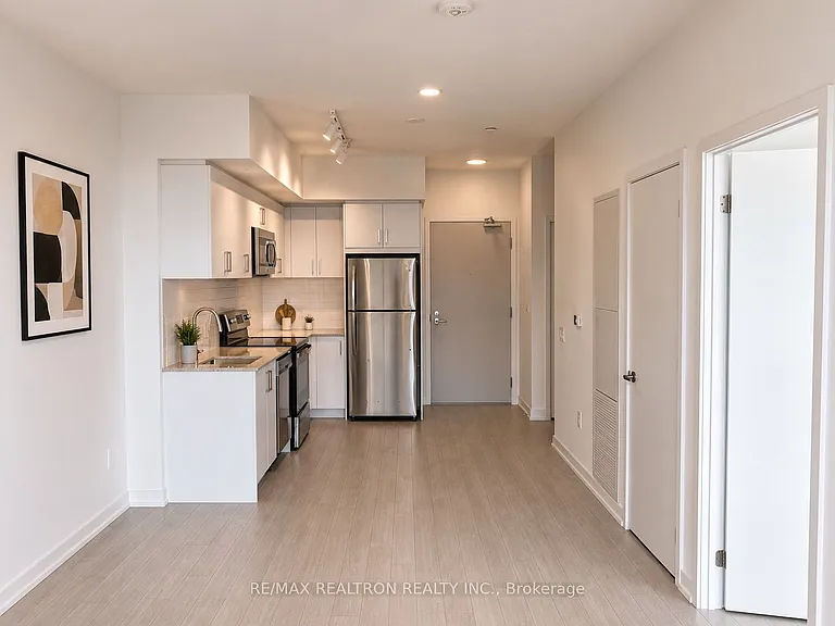 4010 Eglinton Ave W #701 — Photo 4