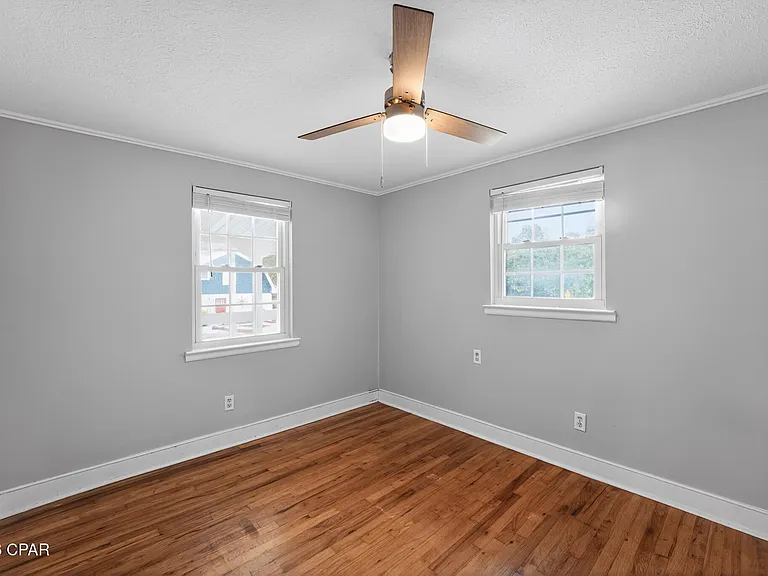 14108 Pelican St — Photo 23