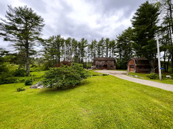 1530 Wagner Bridge Road, Waldoboro, ME 04572