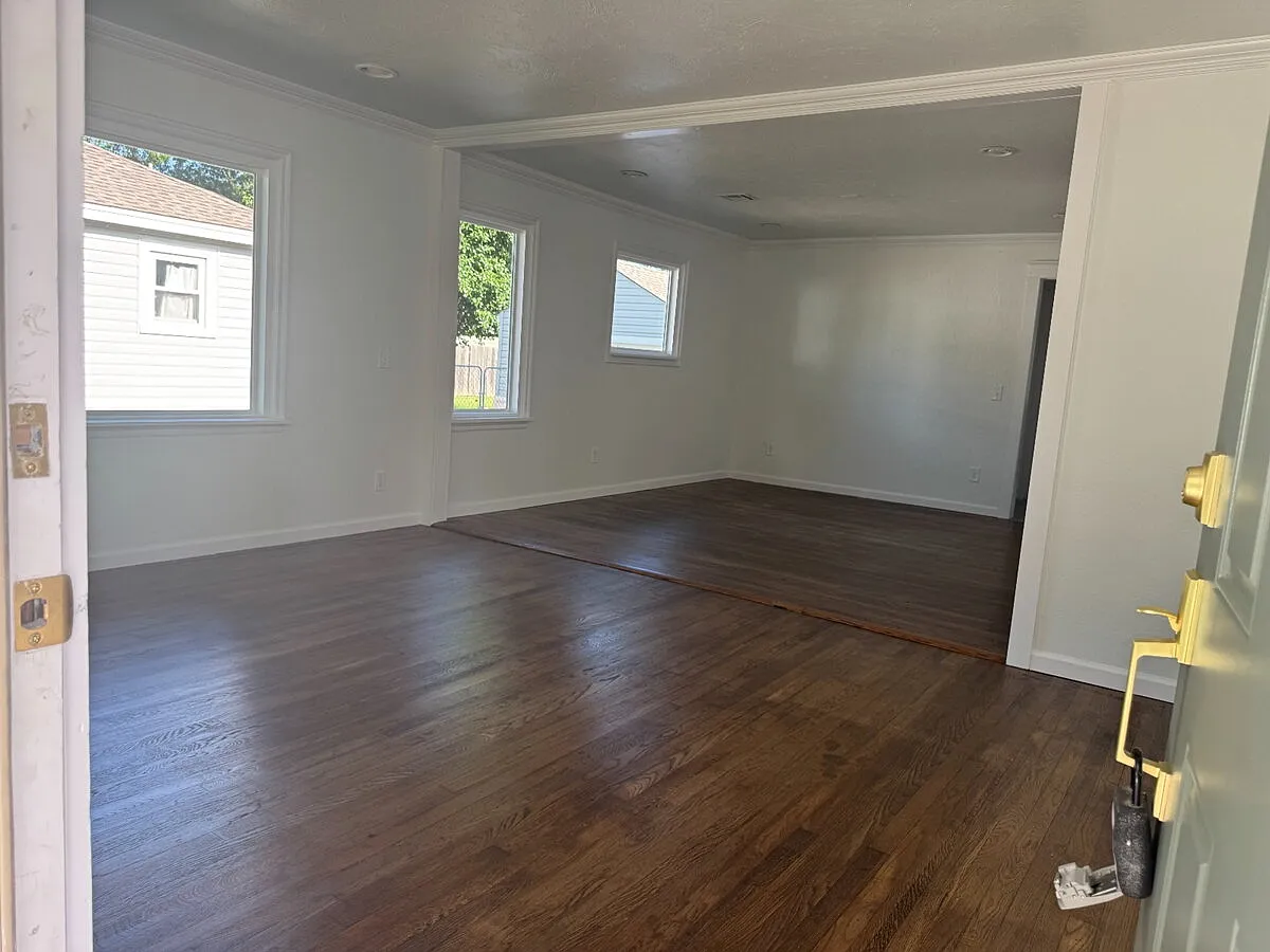 3 bed, 2.0 bath, 1512 sqft, $2,495 — Photo 2