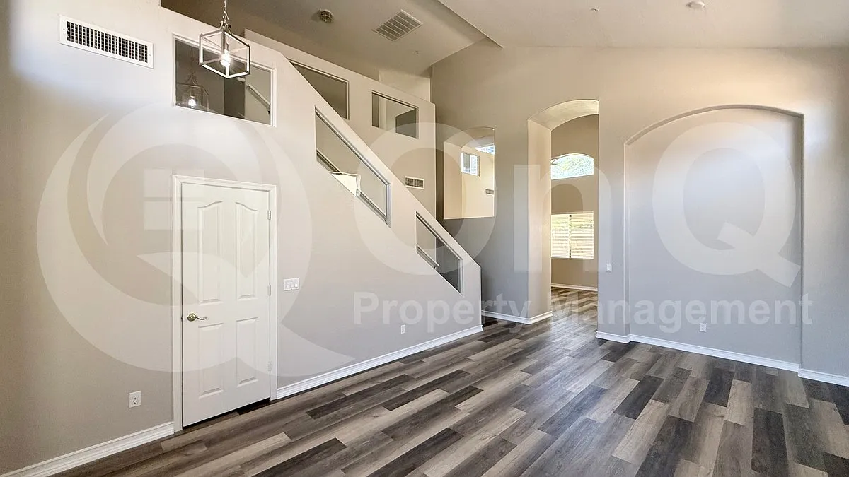 4 bed, 3.0 bath, 2197 sqft, $3,899 — Photo 4
