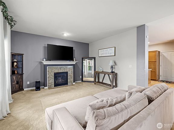 5th image of 8369 21st Street NE