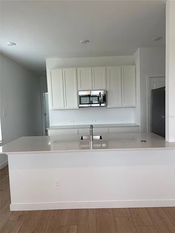 1 bed, 1.0 bath, 1200 sqft, $1,200 — Photo 2