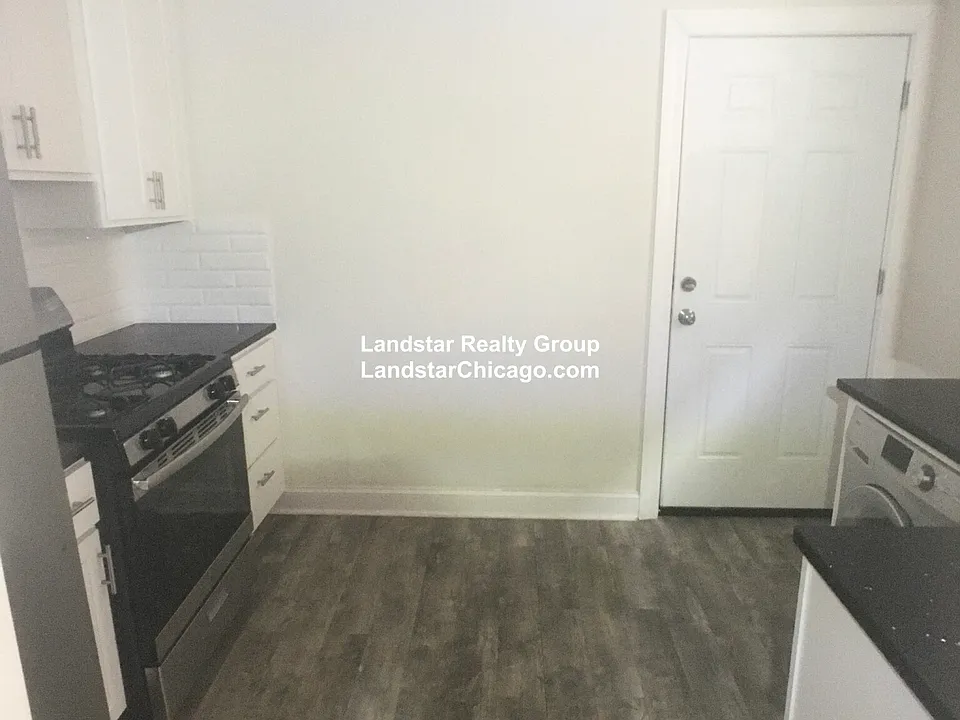 918 Green Bay Rd #2D