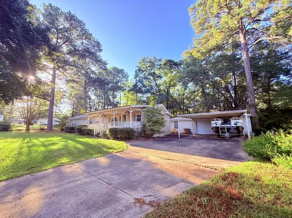 19 Grassy Ln, Fort Gaines, GA 39851