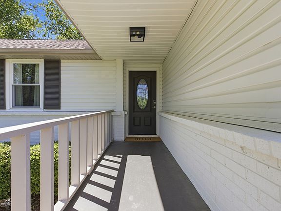 3rd image of 7012 Cotton Blossom Ln