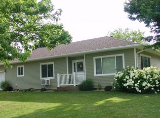 602 S Prospect St, Gallatin, MO 64640