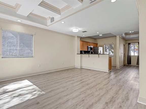 4th image of 11647 NE 18th Dr #11647