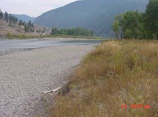 878 Sawmill Gulch Rd, Alberton, MT 59820