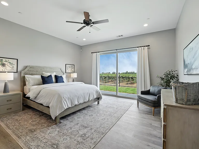 9467 E Jahant Rd — Photo 35