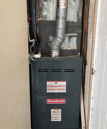 4th image of 303 Saint Louis Ave